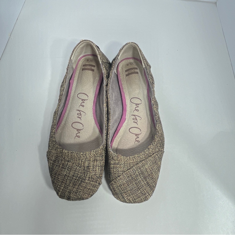 Women's Toms Tan Flats